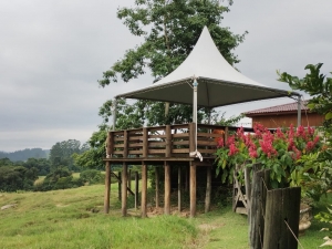 TENDA CHAPÉU DE BRUXA 5X5MTS BRANCA